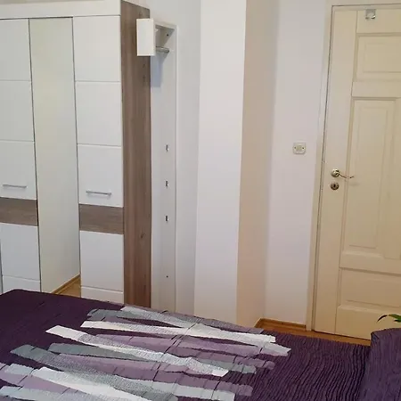 Apartment Aurora Borik *